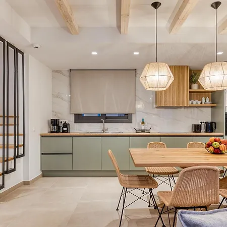 Avale Luxury فيلة Kontogialos