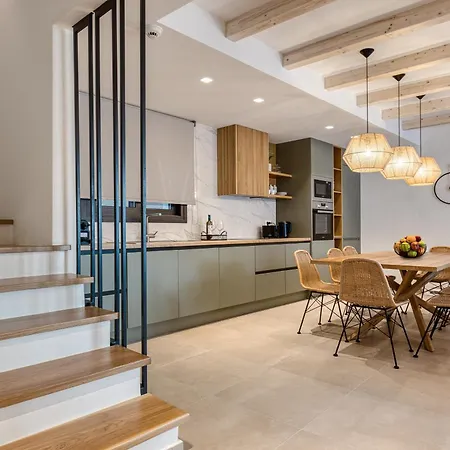 Avale Luxury فيلة