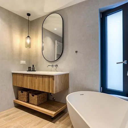 Avale Luxury Willa