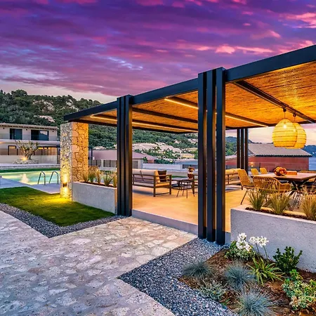 Avale Luxury