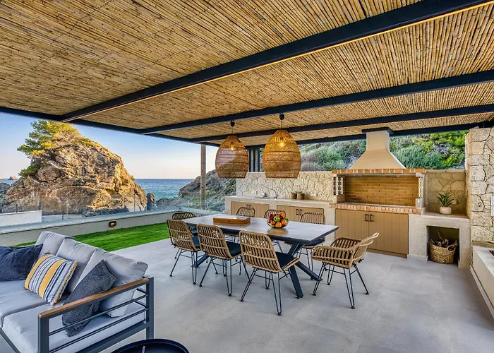 Avale Luxury