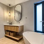 Avale Luxury Villa