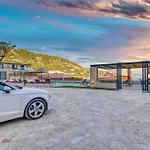 Villa Avale Luxury