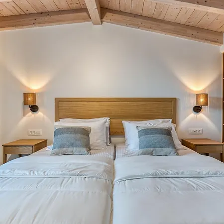 Avale Luxury Villa *